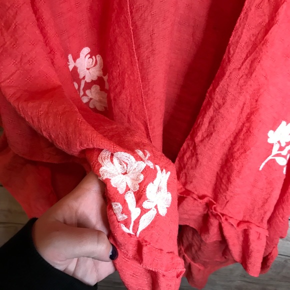 Floral embroidered kimono - Picture 4 of 4